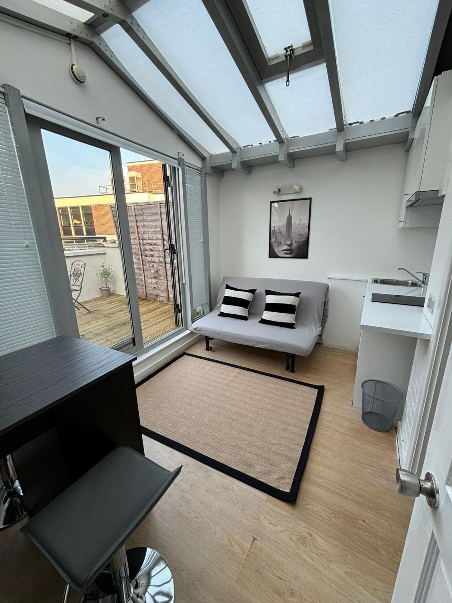 Top Floor Delightful Flat Apartment Londra Exterior foto